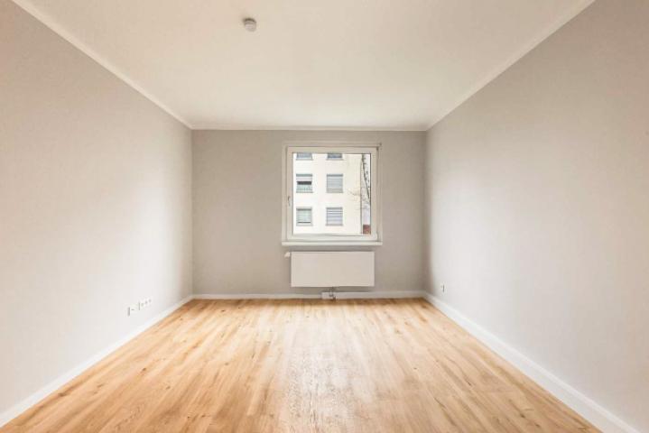 Zimmer 1 mit Fenster