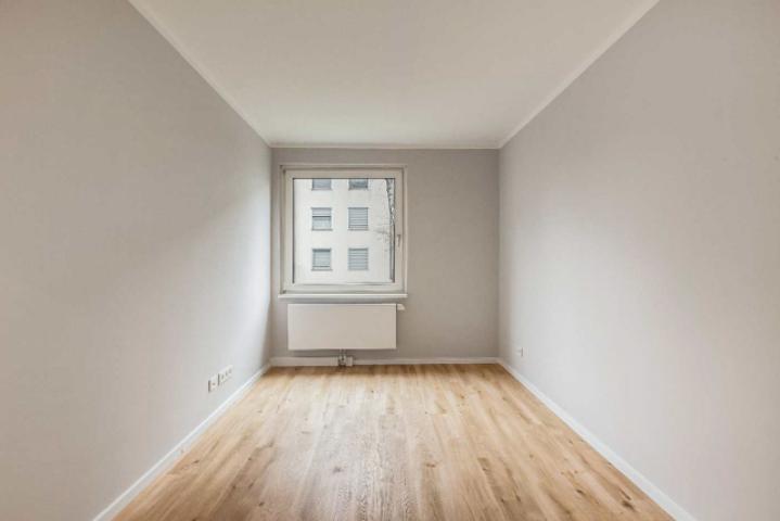 Zimmer 2 mit Fenster