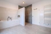 Badezimmer EG