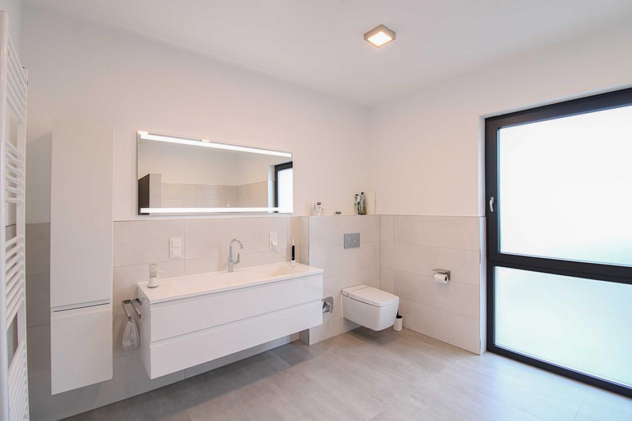 Badezimmer EG