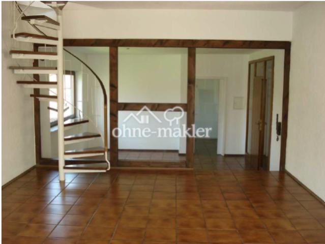 Blick Wohnzimmer ins Esszimmer