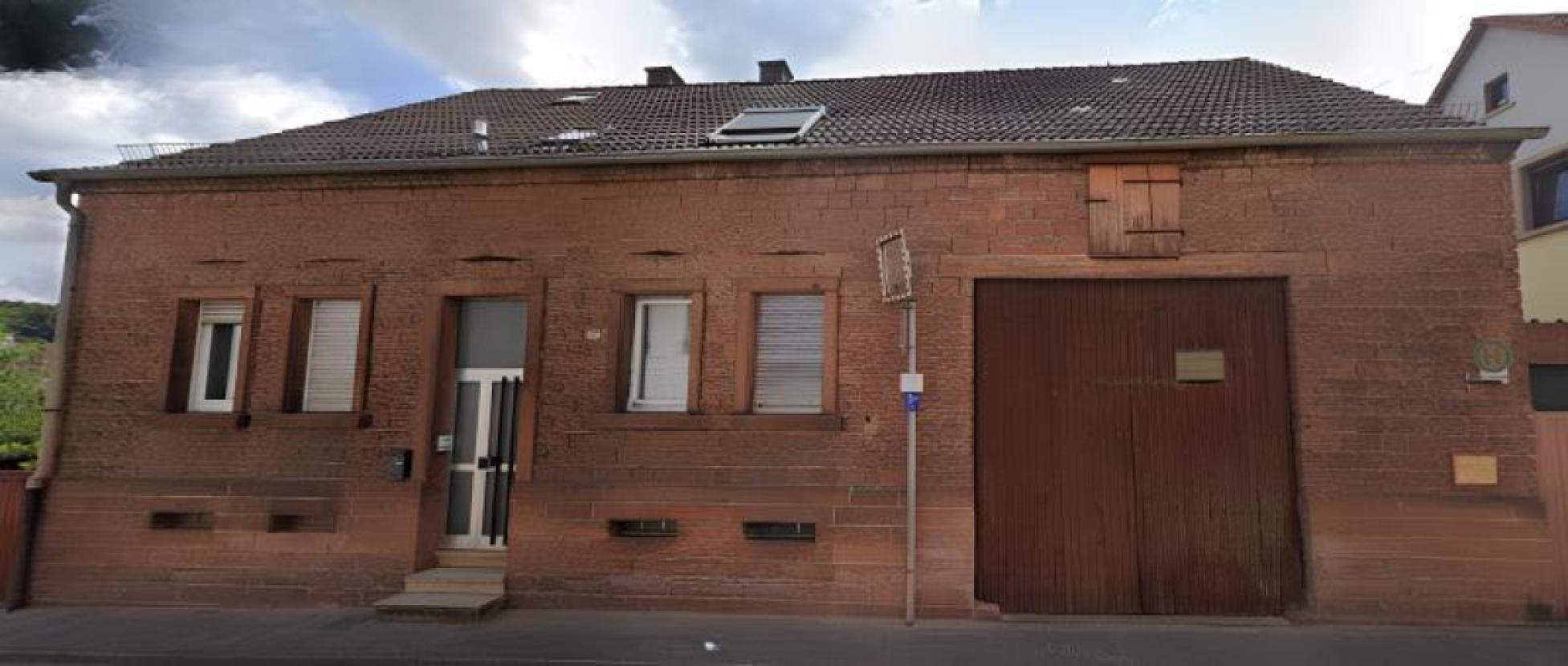0 - Frontansicht Straße