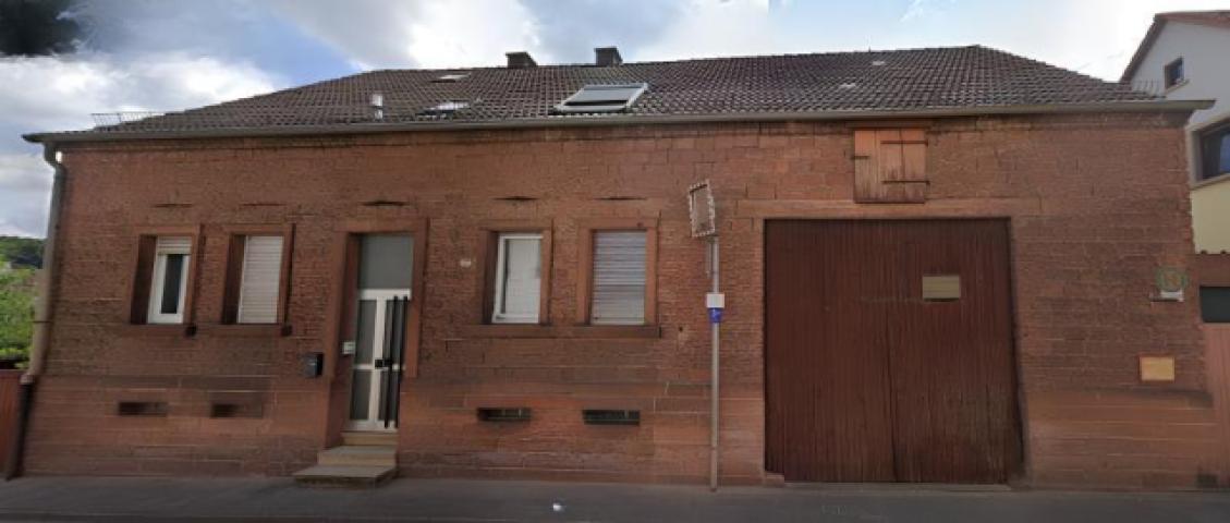 0 - Frontansicht Straße