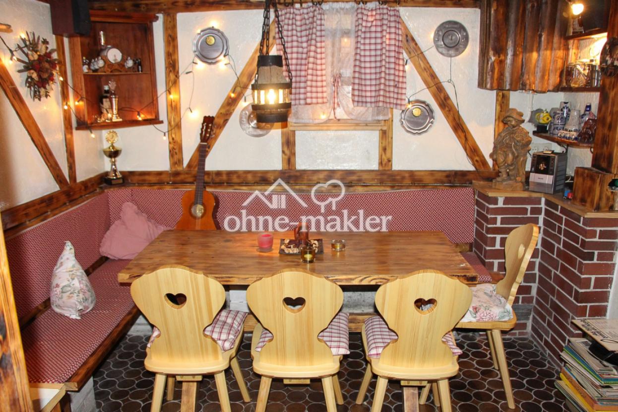 Kellerbar im Alpenflair