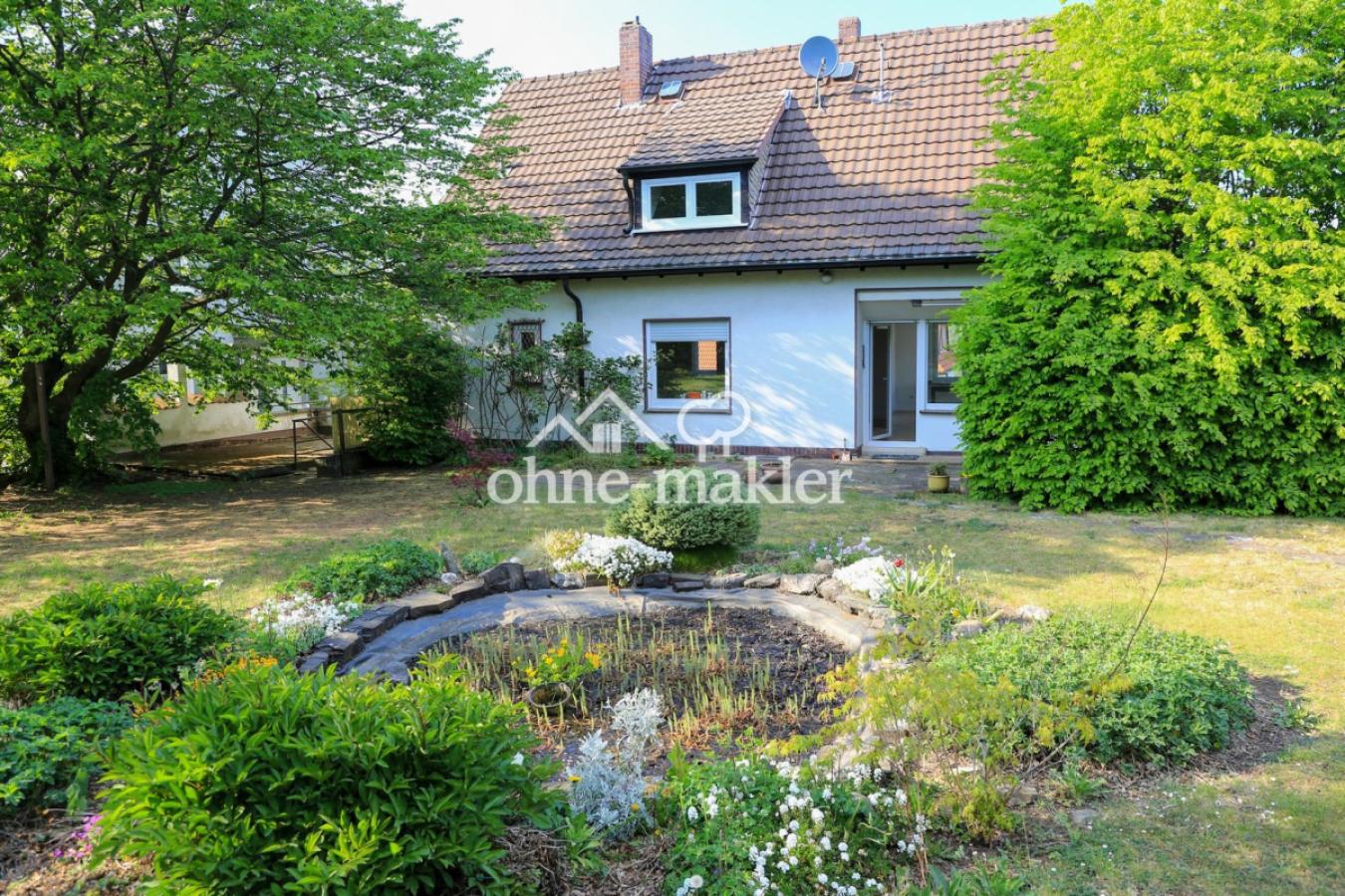 Garten mit Terrasse