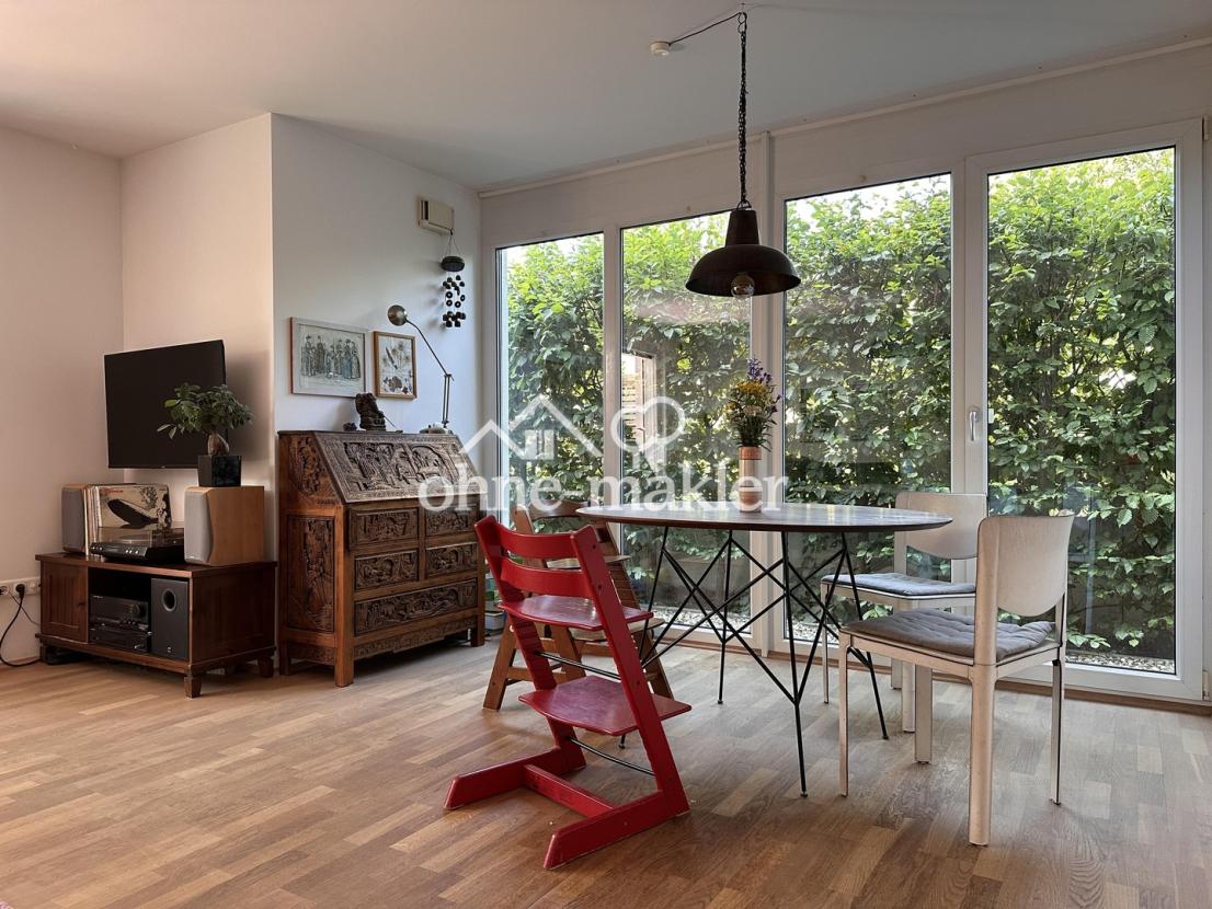 Wohnzimmer mit Essbereich