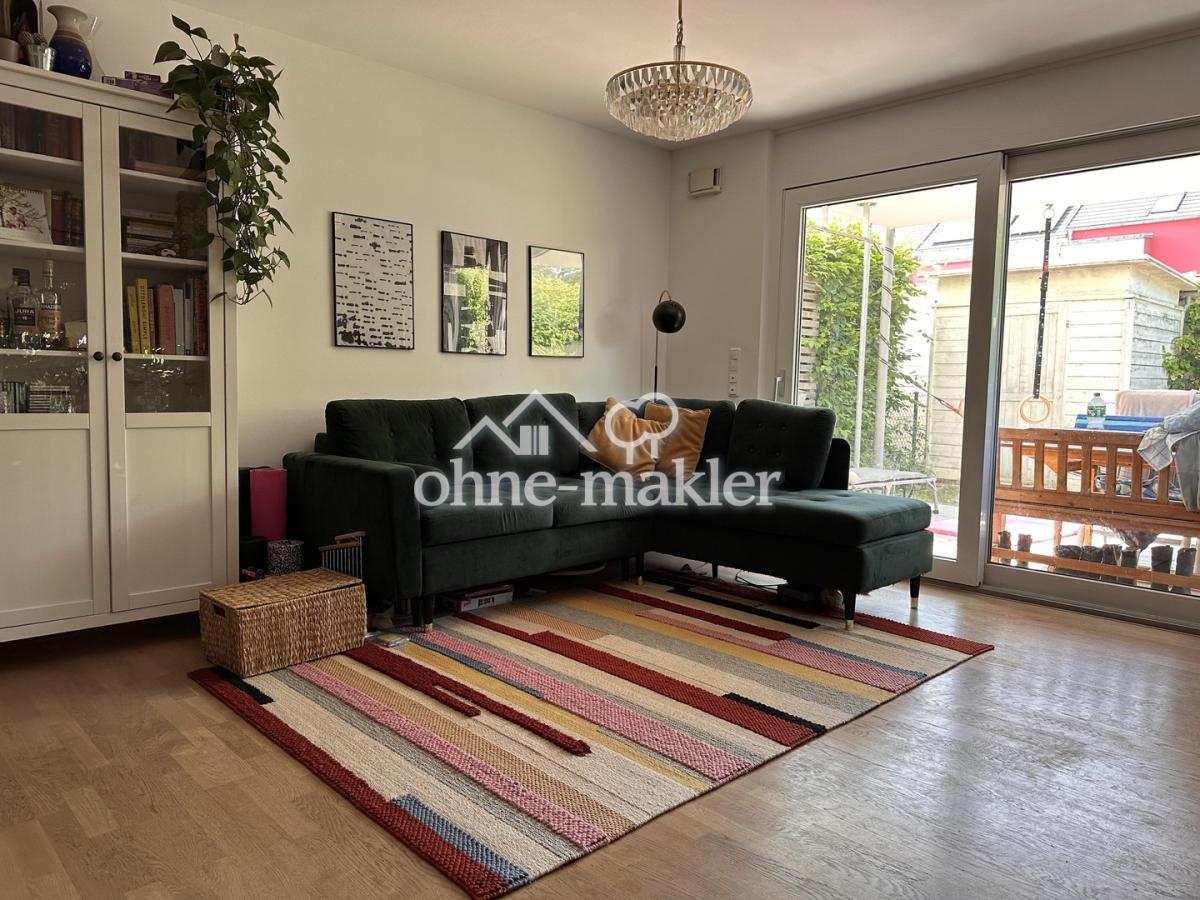 Wohnzimmer mit Terrassentür