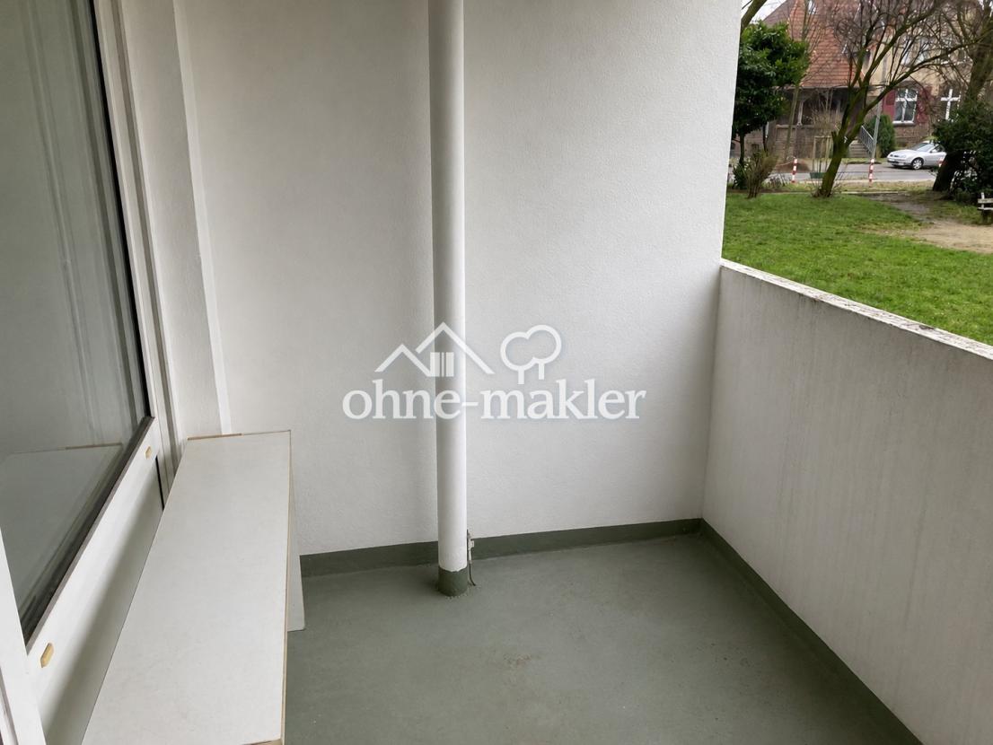 Balkon 1 (mit KI bearbeitet)