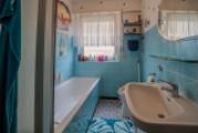 Badezimmer (EG)