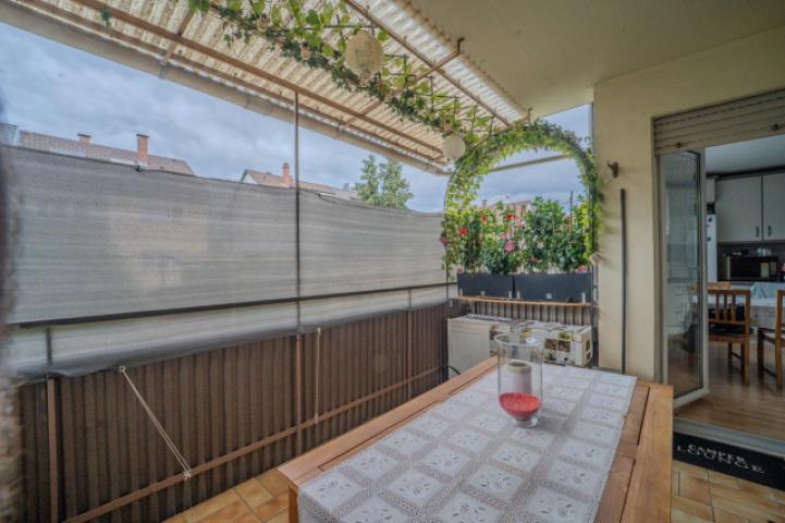 Balkon (EG)