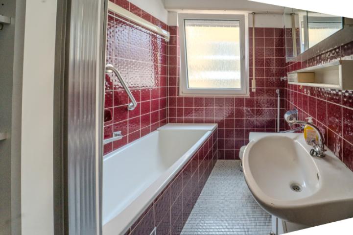 Badezimmer (OG)