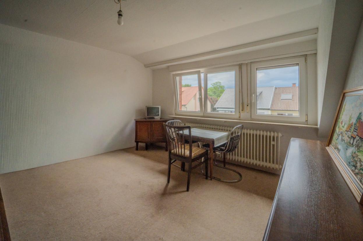 Schlafzimmer / Küche (DG)