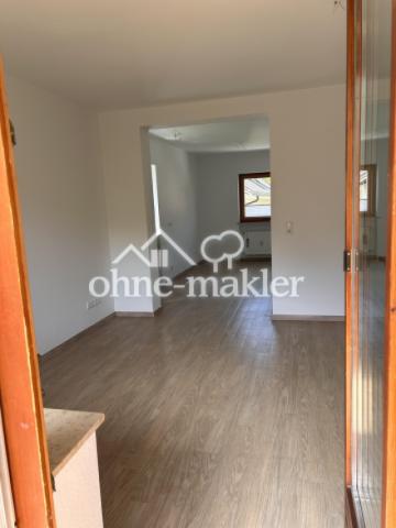 Blick Wohnzimmer - Küche