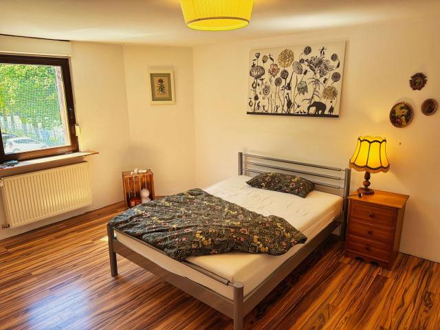 Schlafzimmer 1