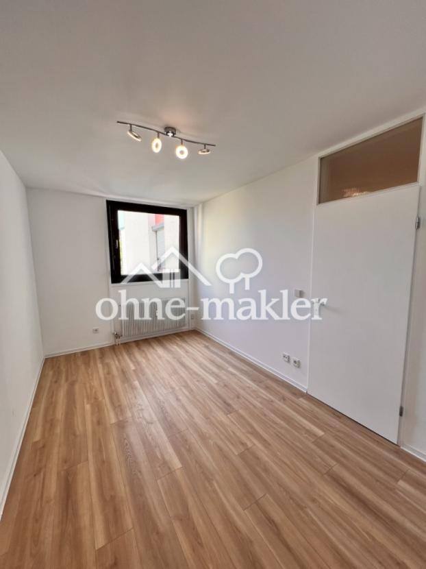 Büro/Kinderzimmer