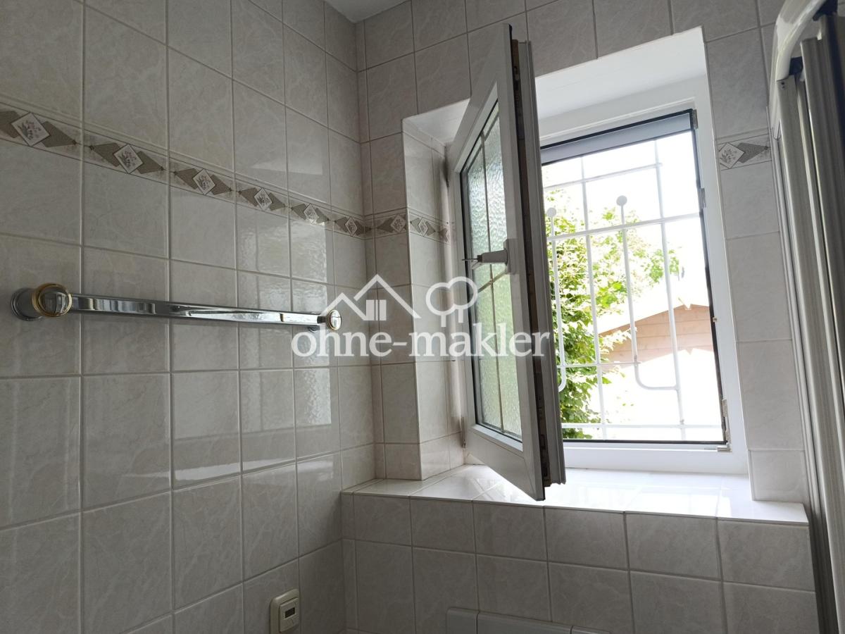 Apartment Bad Fenster