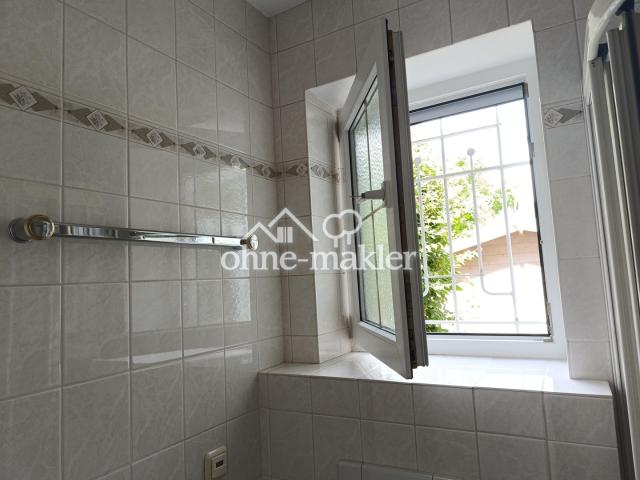 Apartment Bad Fenster