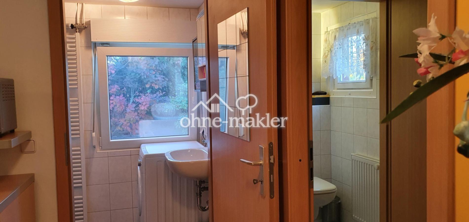 Badezimmer + Toilette