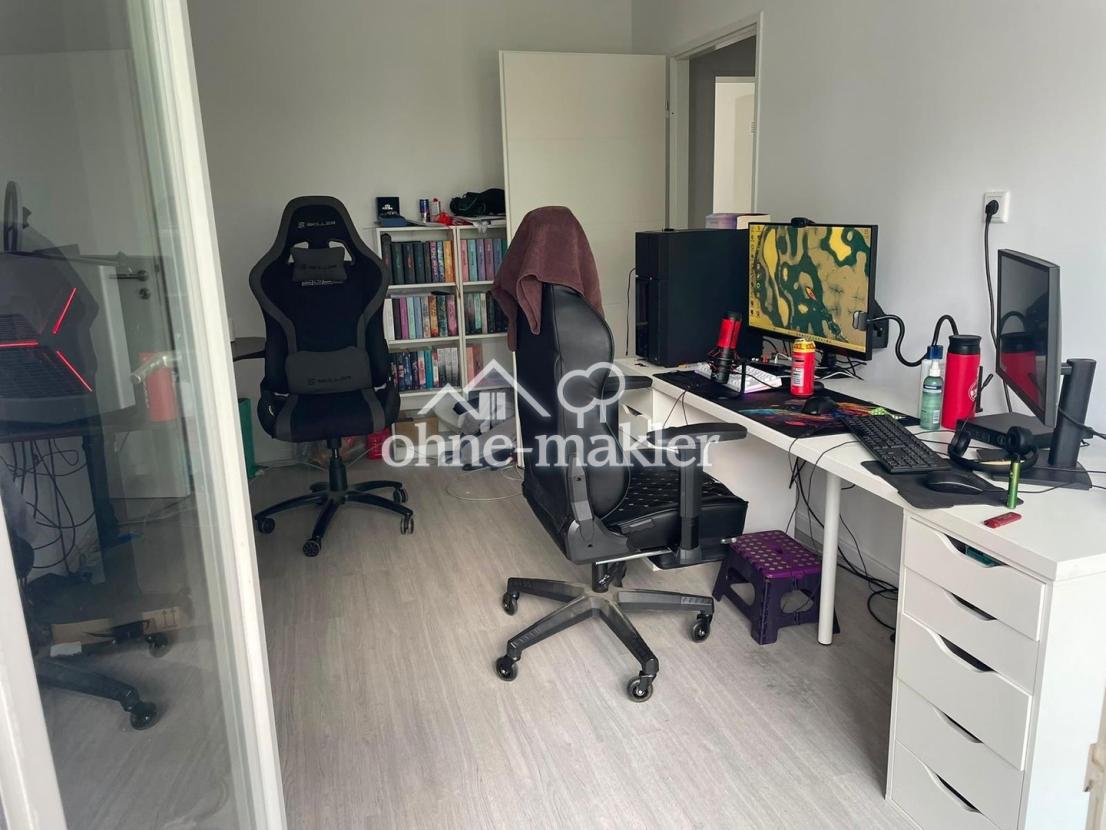 Kinder/ Arbeitszimmer/ Balkon
