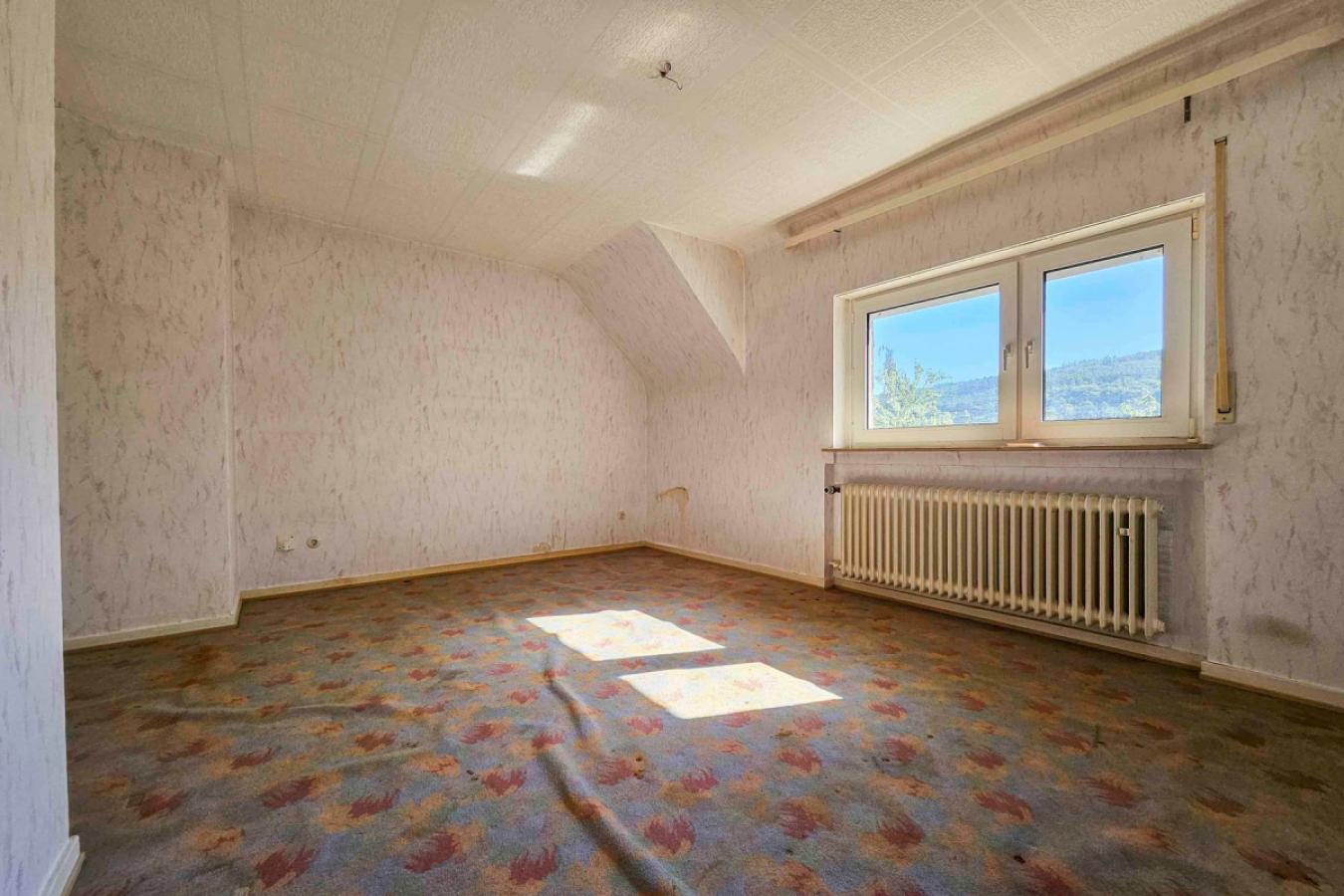 Dachgeschoss Schlafzimmer I