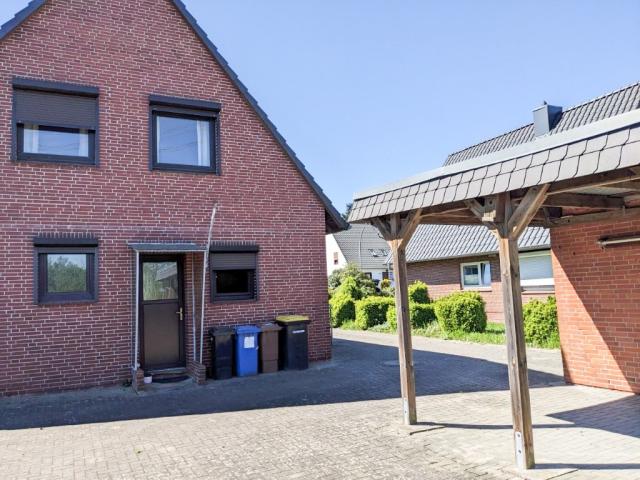 Ansicht vom Carport