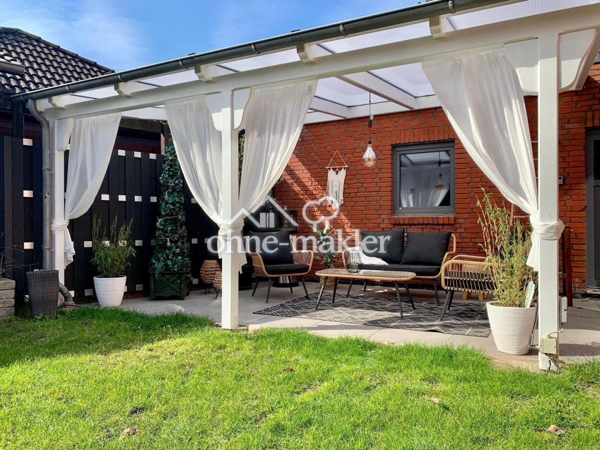 Hintere Terrasse - überdacht