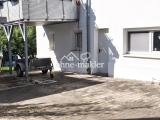 Hof u. Carport