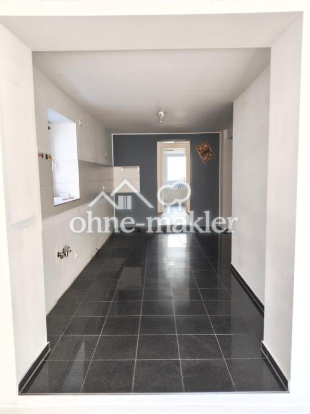 Küche Blickrichtung Badezimmer