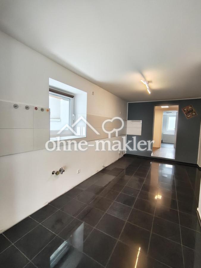 Küche Blickrichtung Badezimmer