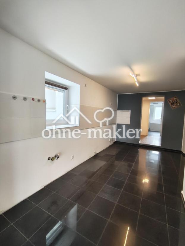 Küche Blickrichtung Badezimmer