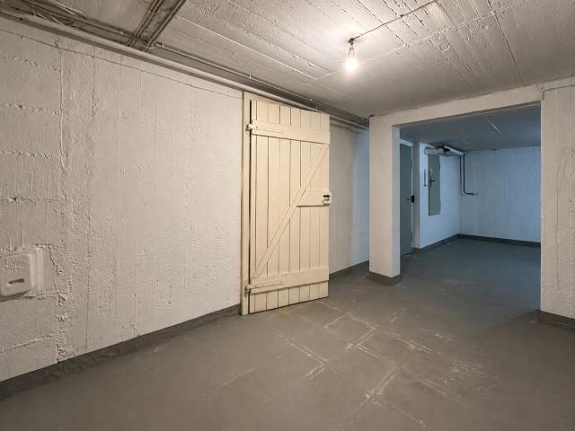 Keller