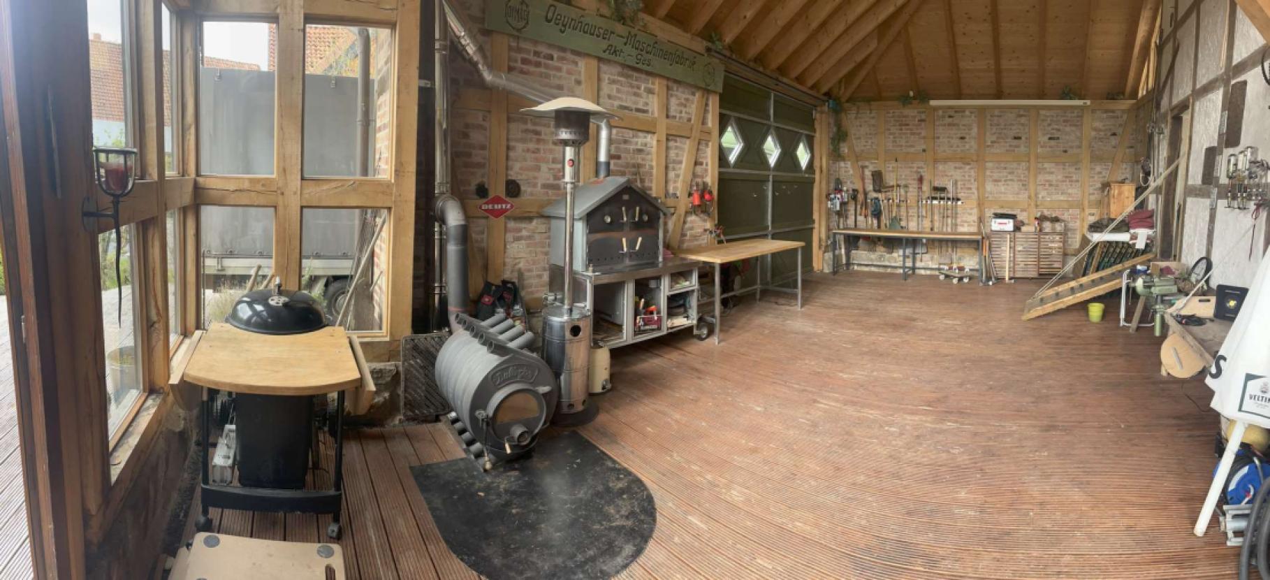 Teilansicht Garage / Werkstatt / Partyraum