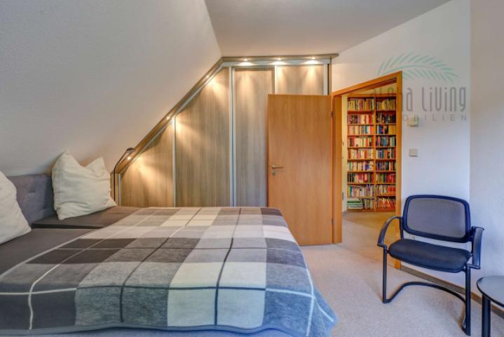 Schlafzimmer 1 (OG)