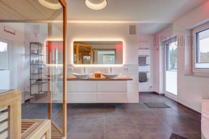 Badezimmer 2 (OG)