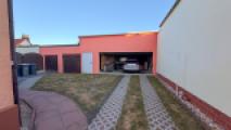 Hof / Garage