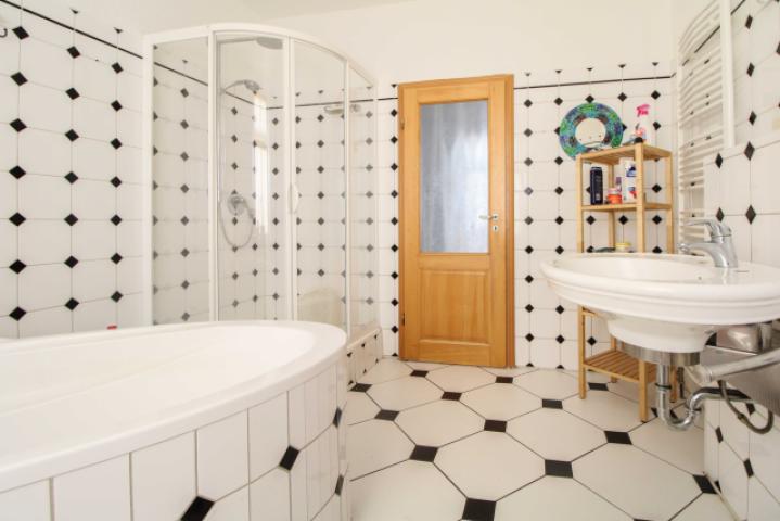 Badezimmer(1)