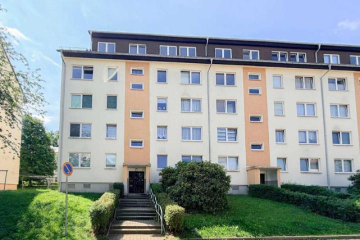 Hausansicht straßenseitig Ansicht 02
