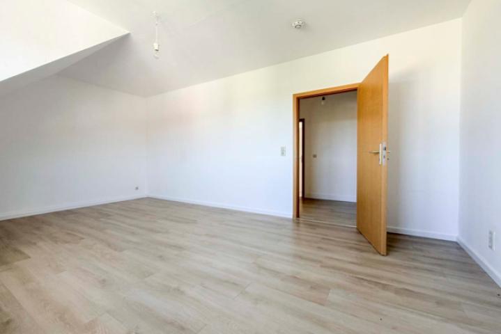 Schlafzimmer Ansicht 03
