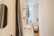 Modernes Badezimmer
