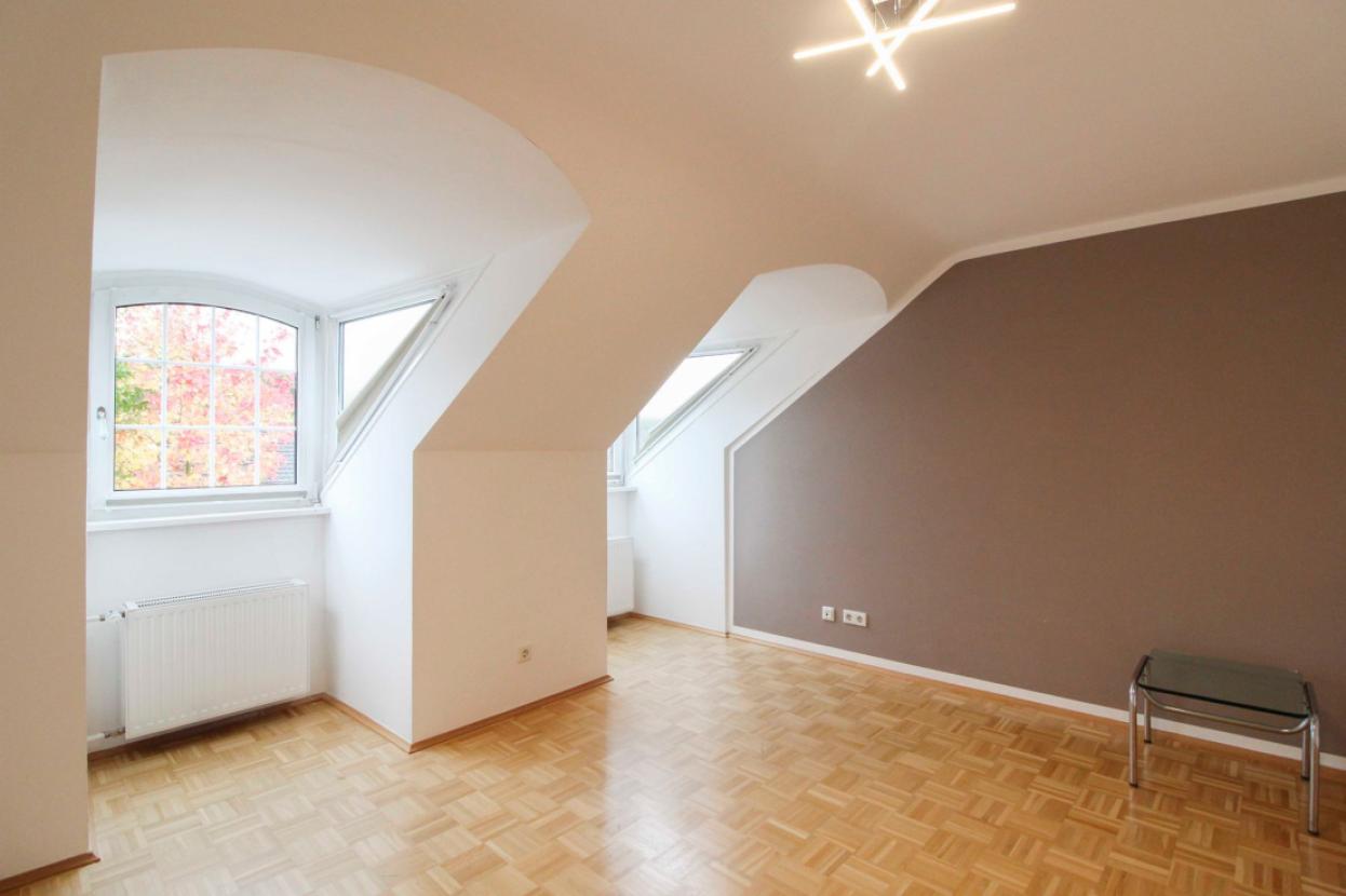 Schlafzimmer DG