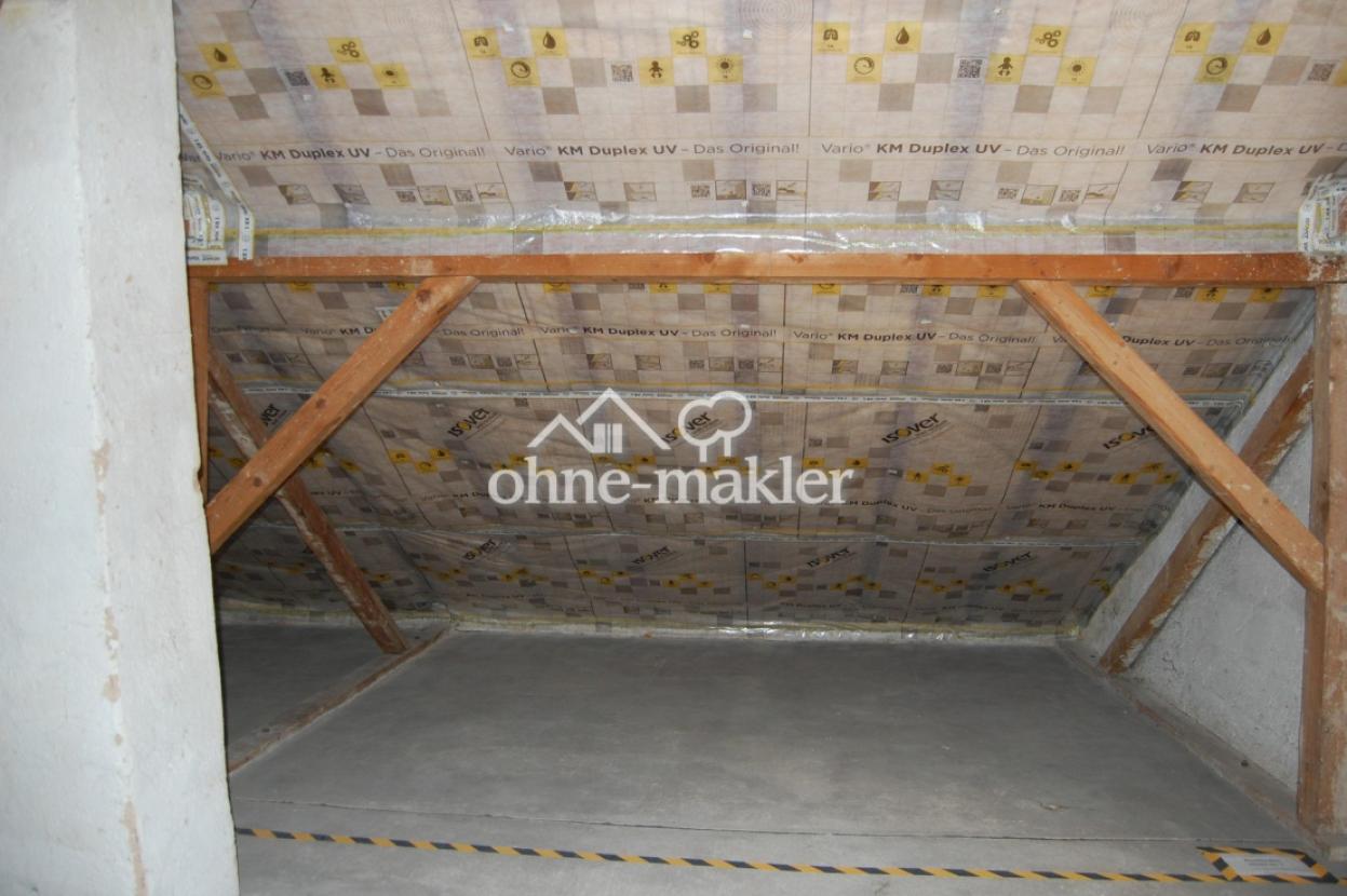 Stellfläche auf dem Dachboden