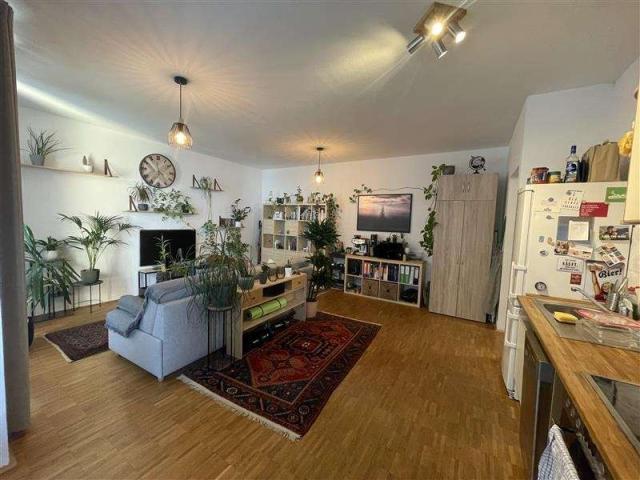 Wohnzimmer Bild 1