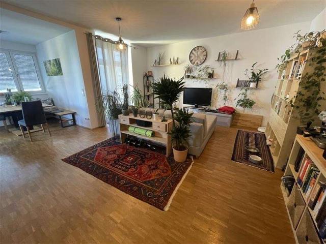 Wohnzimmer Bild 2