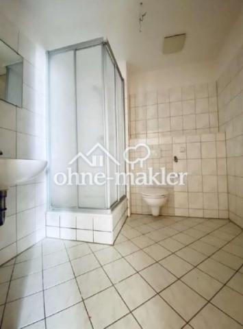 Badezimmer mit Dusche