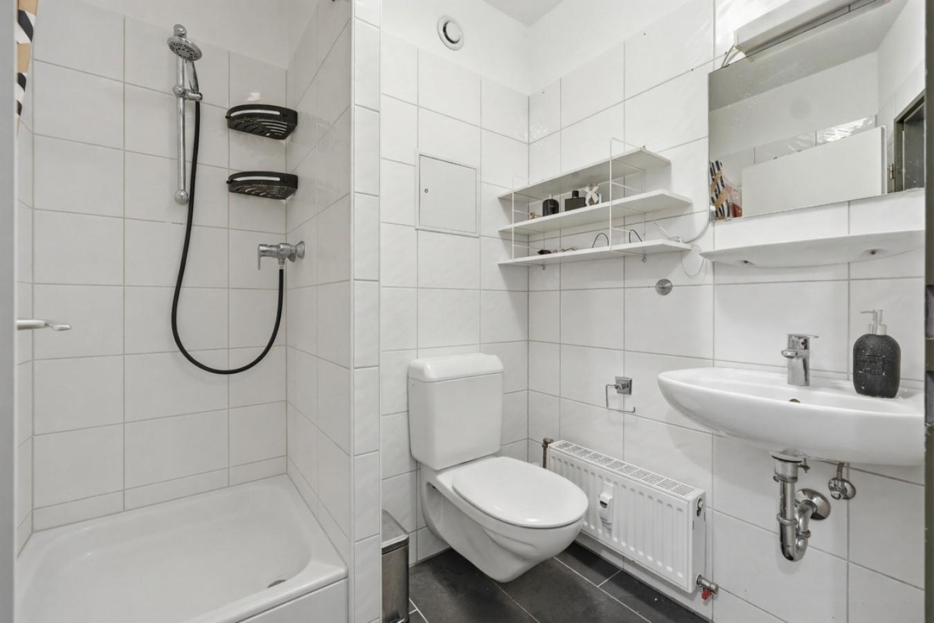 Gäste WC mit Dusche