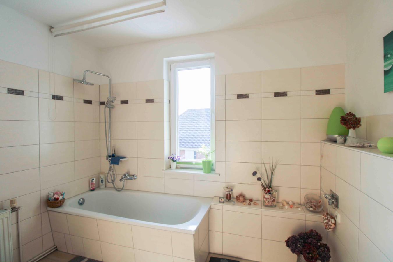 Badezimmer Whg 1.OG (2)
