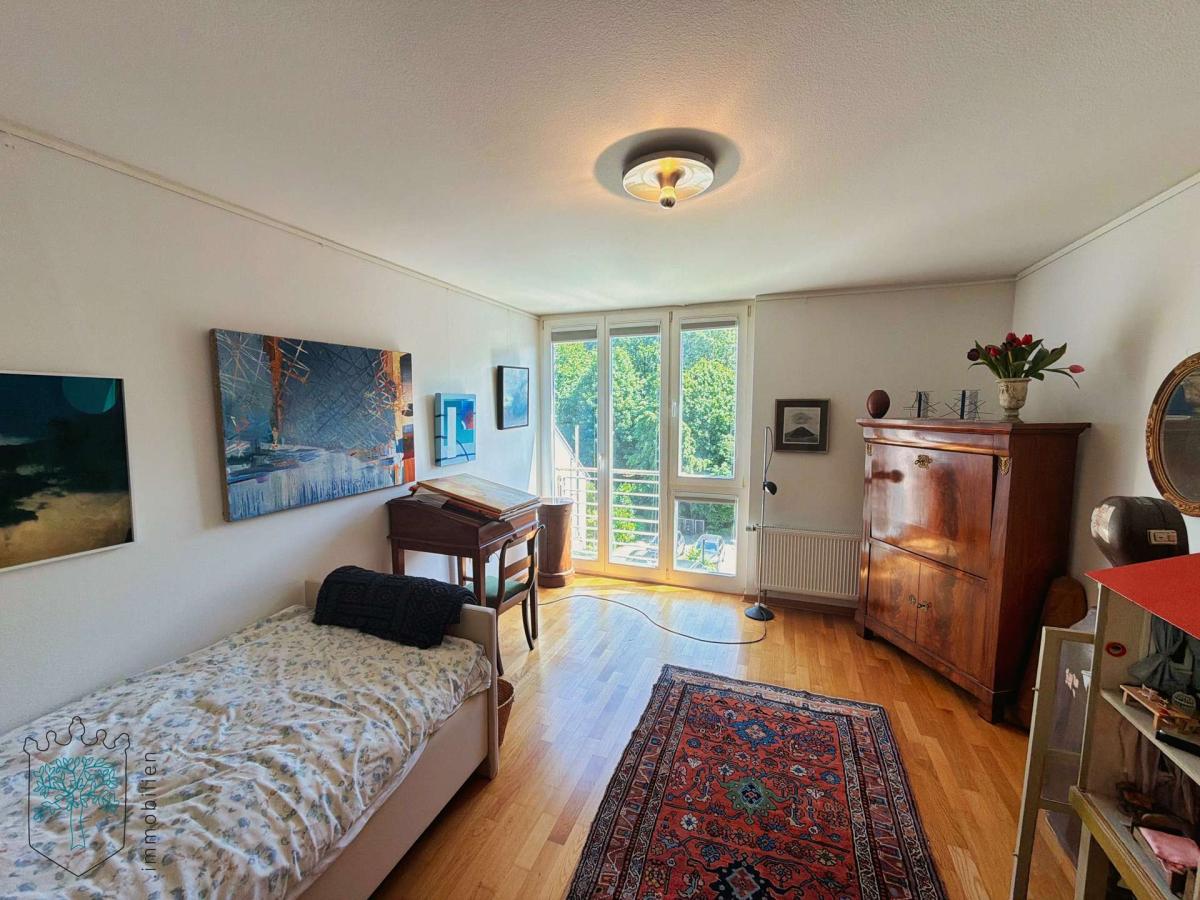 Schlafzimmer 1
