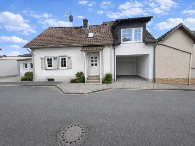 Haus (KI Staging)