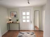 Haustür Eingang (KI Staging)