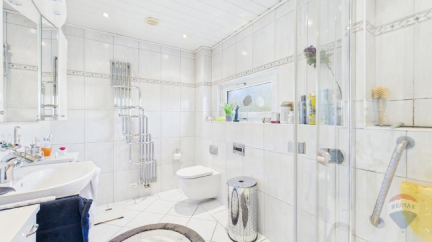Badezimmer Erdgeschoss
